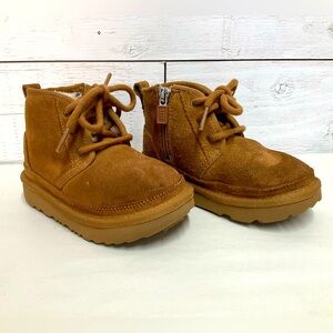 UGG Neumel II Chukka Boots Toddler Sz 8
